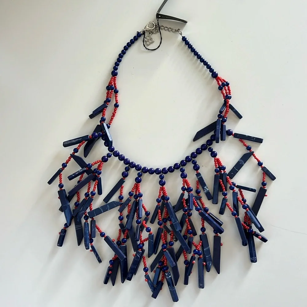 NWT BCBG MaxAzria Fashion Necklace - Picture 1 of 7